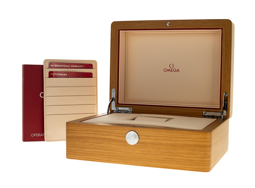 Omega Speedmaster Racing 326.30.40.50.01.002 Image 4